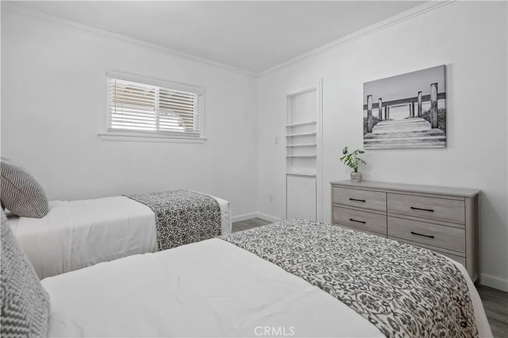 15059 Oro Grande Street Sylmar, CA 91342