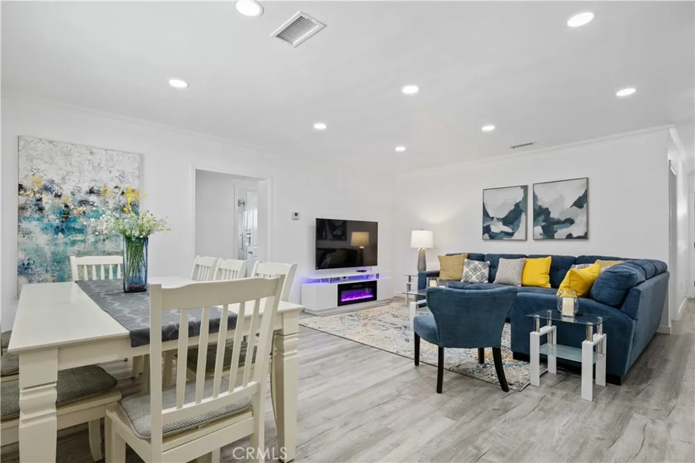 15059 Oro Grande Street Sylmar, CA 91342