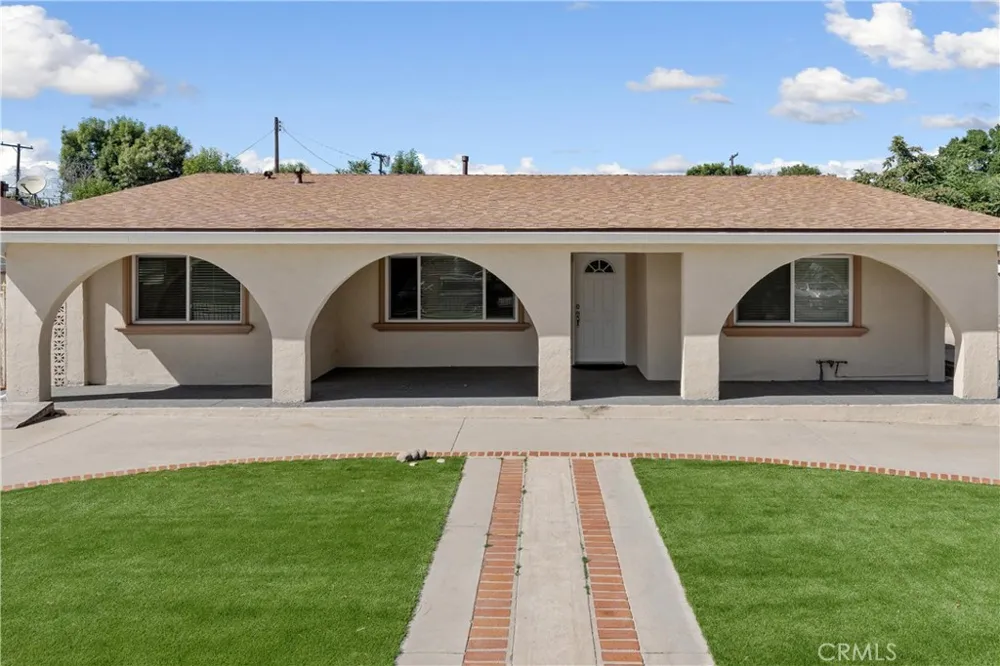 15059 Oro Grande Street Sylmar, CA 91342