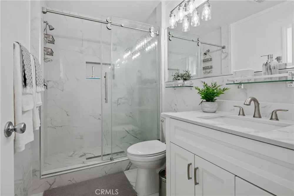 15059 Oro Grande Street Sylmar, CA 91342