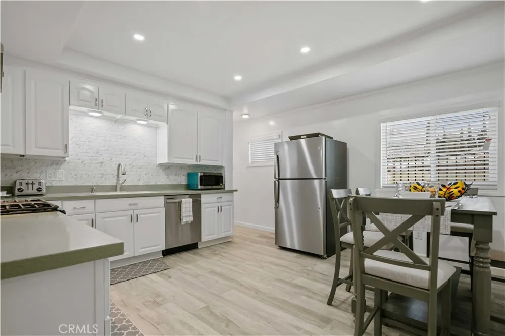 15059 Oro Grande Street Sylmar, CA 91342