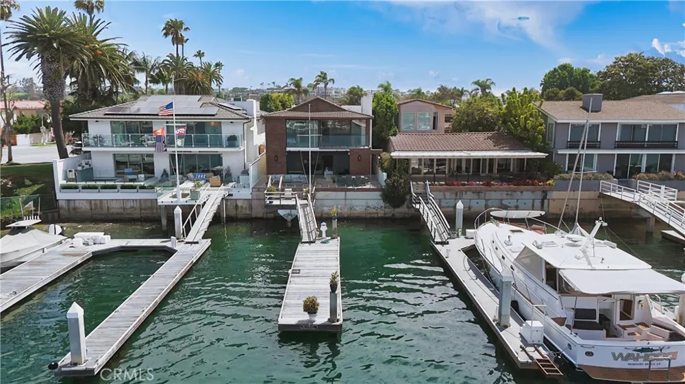 205 Via Lido Soud Newport Beach, CA 92663