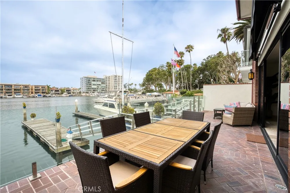 205 Via Lido Soud Newport Beach, CA 92663