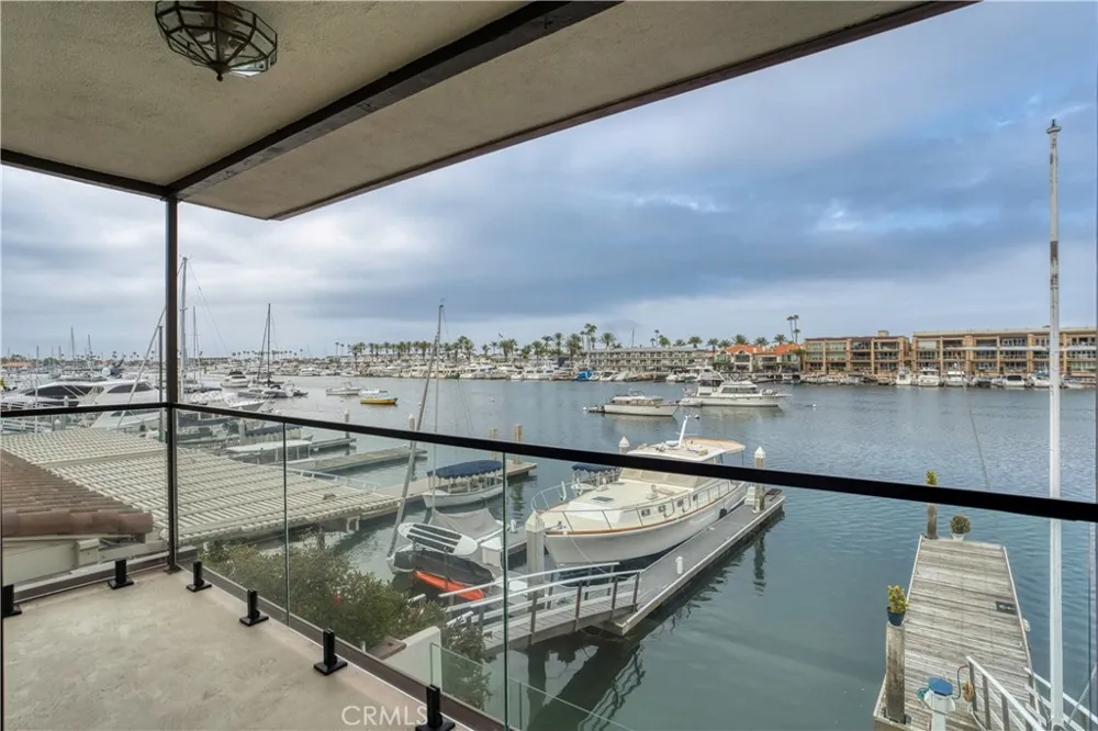205 Via Lido Soud Newport Beach, CA 92663