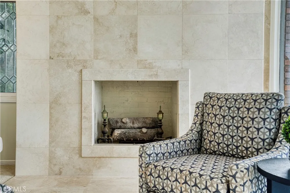 205 Via Lido Soud Newport Beach, CA 92663
