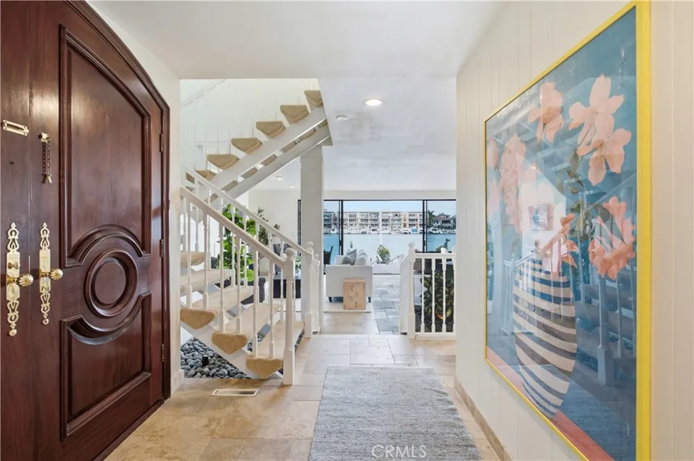 205 Via Lido Soud Newport Beach, CA 92663