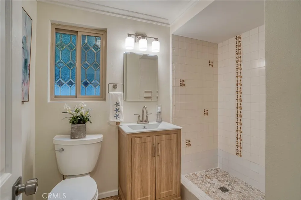 205 Via Lido Soud Newport Beach, CA 92663