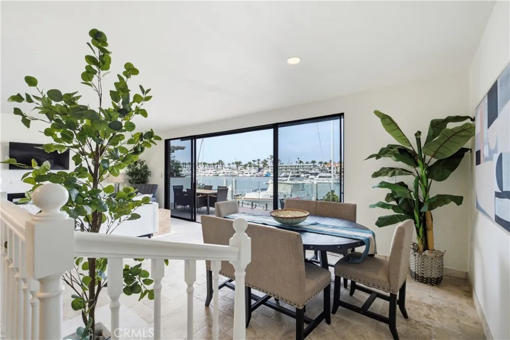 205 Via Lido Soud Newport Beach, CA 92663