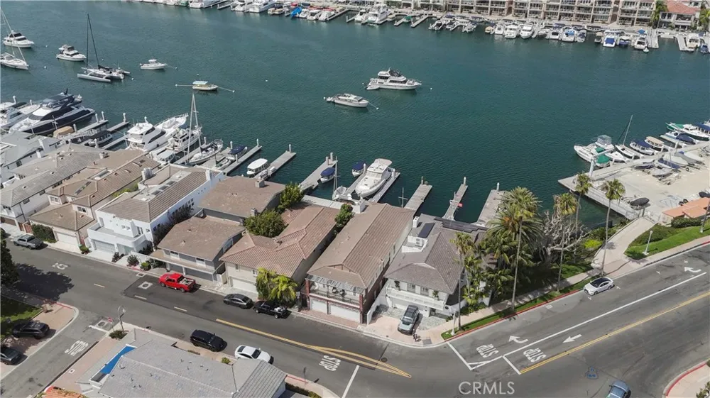205 Via Lido Soud Newport Beach, CA 92663