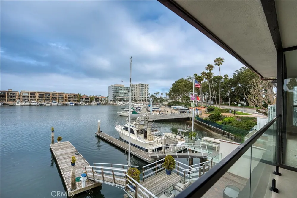 205 Via Lido Soud Newport Beach, CA 92663