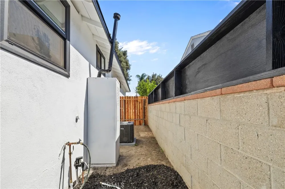 11412 Broaded St. Santa Fe Springs, CA 90670