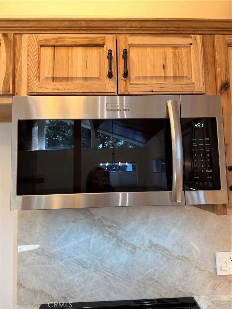 31024 Wild Oak Running Springs, CA 92382