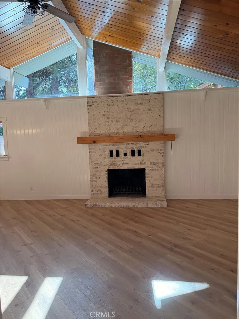 31024 Wild Oak Running Springs, CA 92382