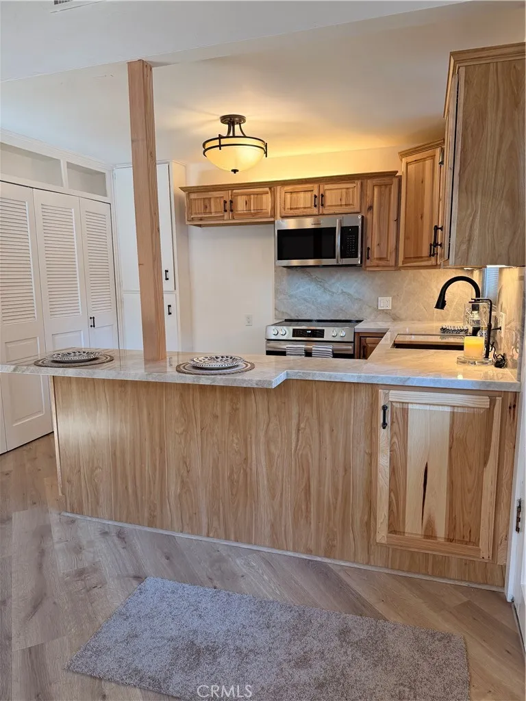 31024 Wild Oak Running Springs, CA 92382