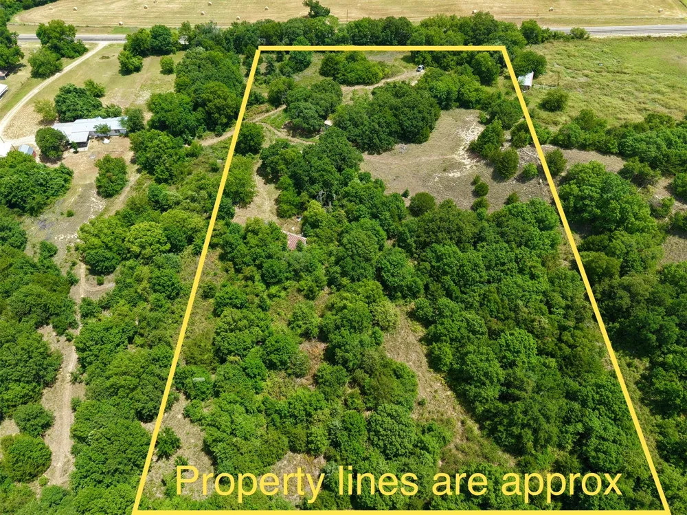 2492 FM 922 Forestburg, TX 76239