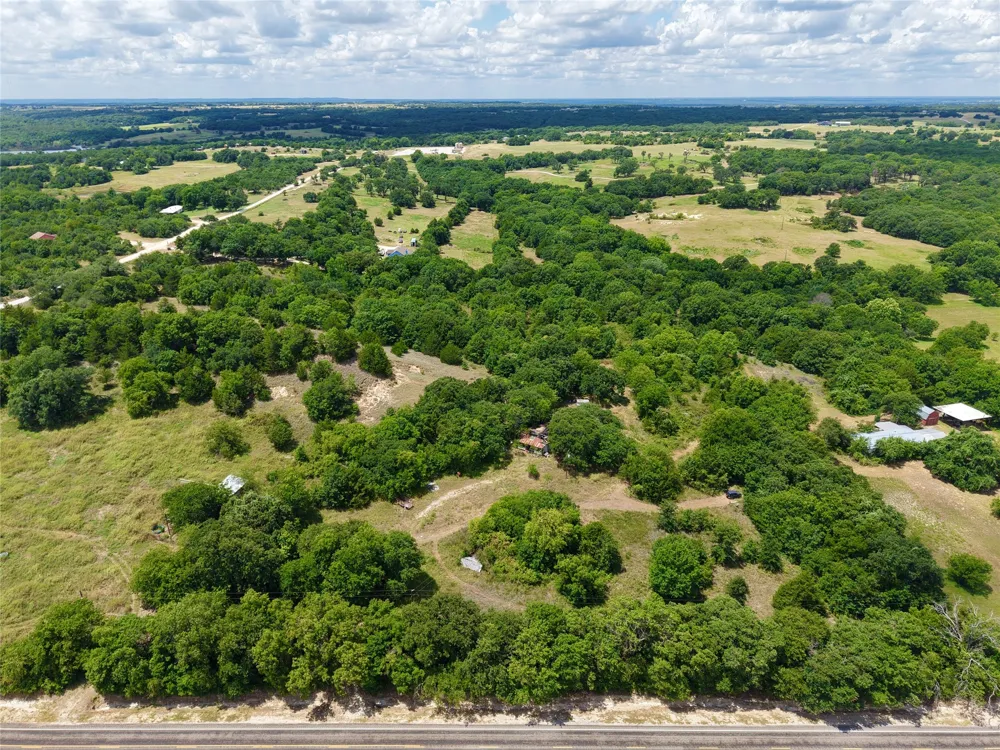 2492 FM 922 Forestburg, TX 76239