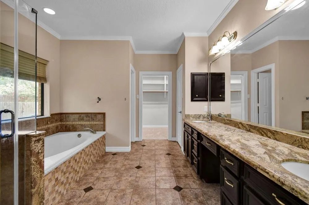 116 Dewberry Drive Lake Jackson, TX 77566