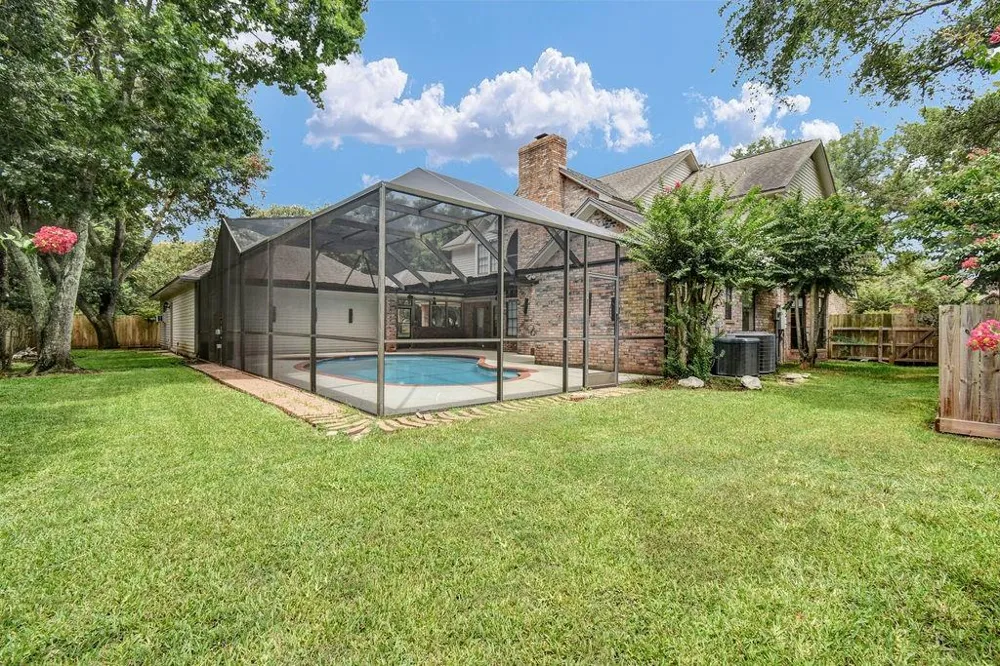 116 Dewberry Drive Lake Jackson, TX 77566