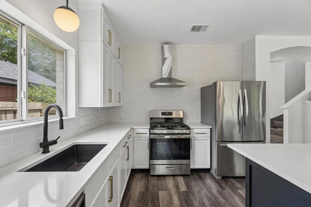 6804 Gabion Drive Austin, TX 78749