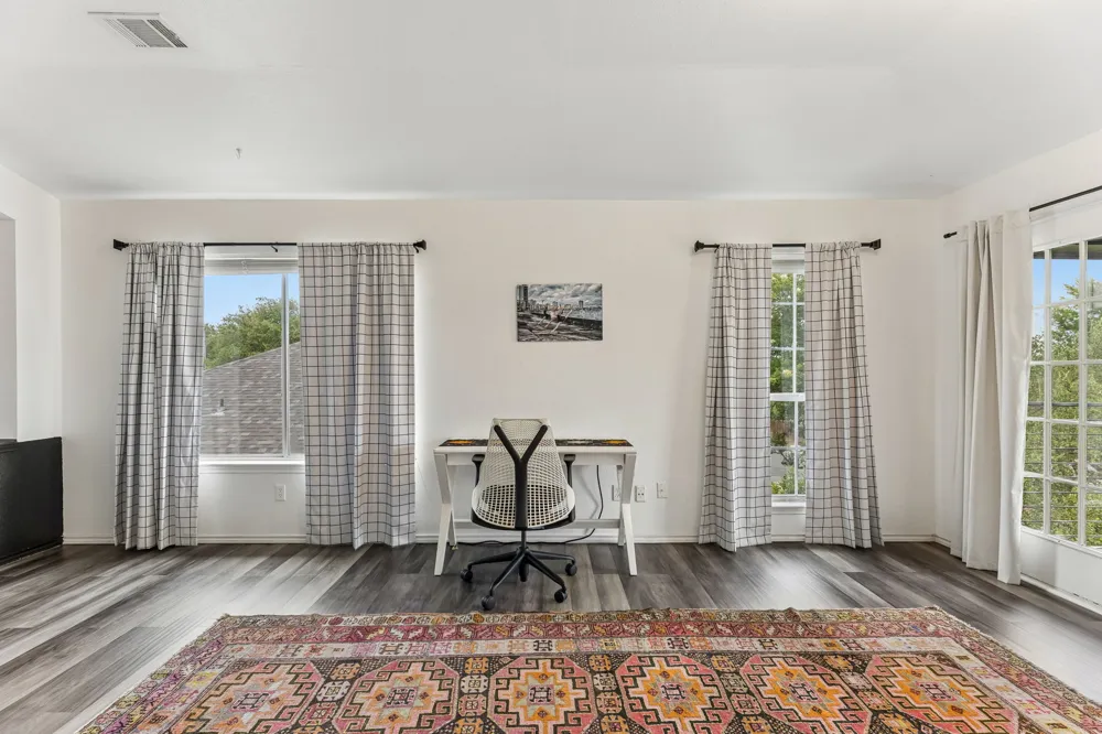 6804 Gabion Drive Austin, TX 78749