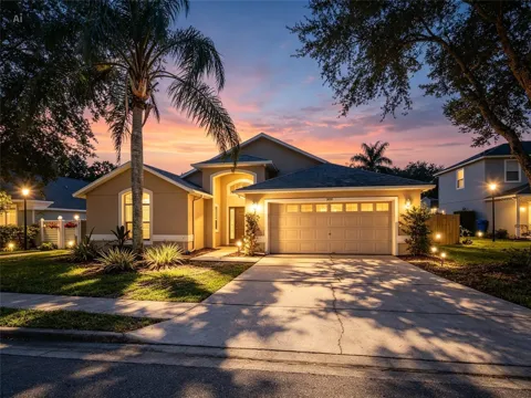 2843 STRAND CIRCLE