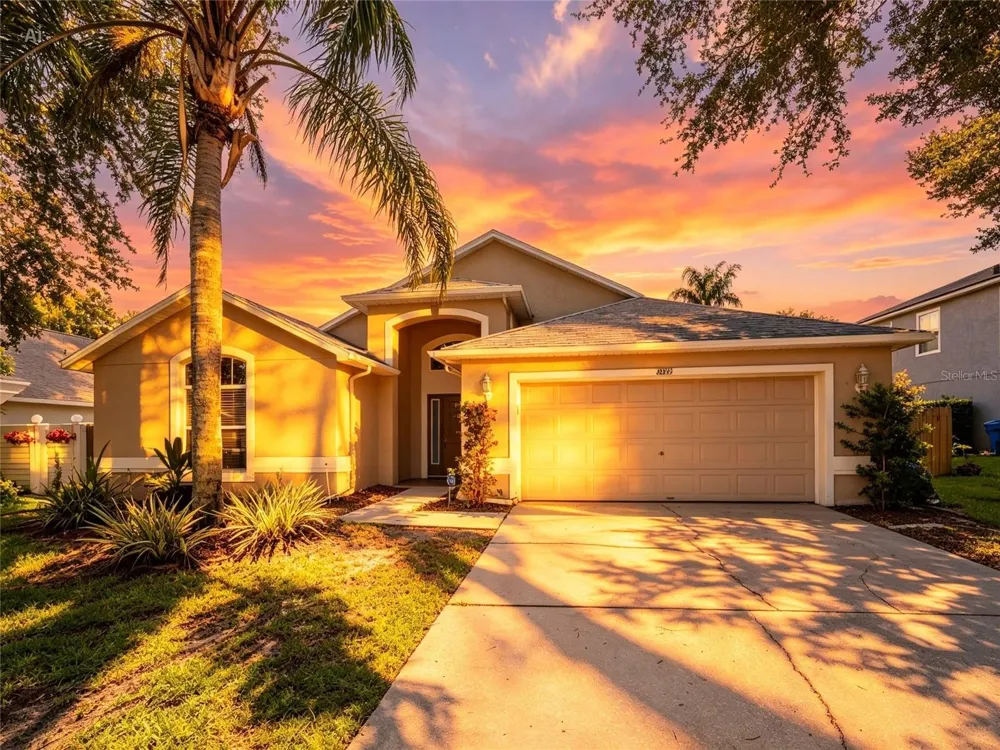 2843 STRAND CIRCLE Oviedo, FL 32765