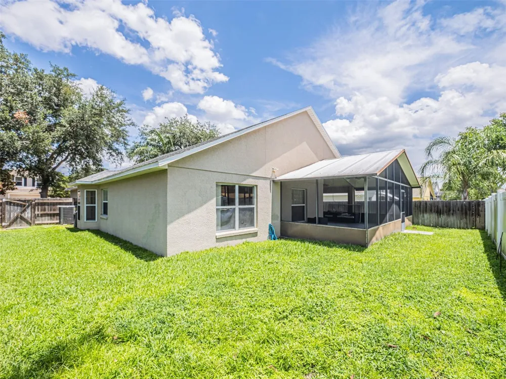2843 STRAND CIRCLE Oviedo, FL 32765