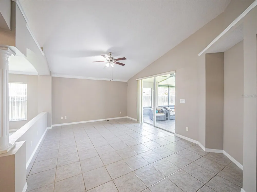 2843 STRAND CIRCLE Oviedo, FL 32765
