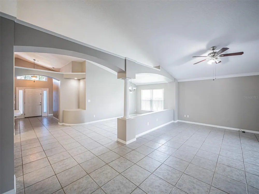 2843 STRAND CIRCLE Oviedo, FL 32765
