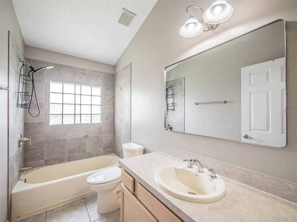 2843 STRAND CIRCLE Oviedo, FL 32765