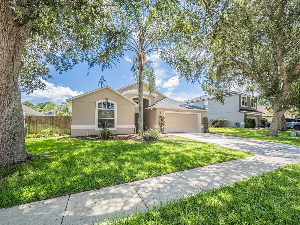 2843 STRAND CIRCLE Oviedo, FL 32765