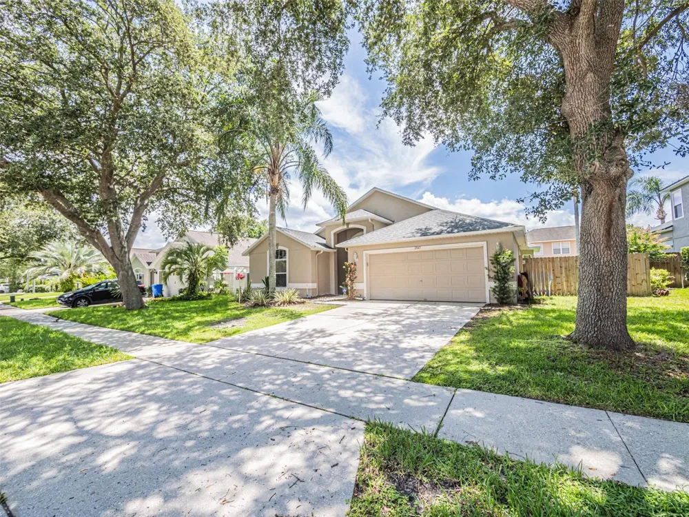 2843 STRAND CIRCLE Oviedo, FL 32765