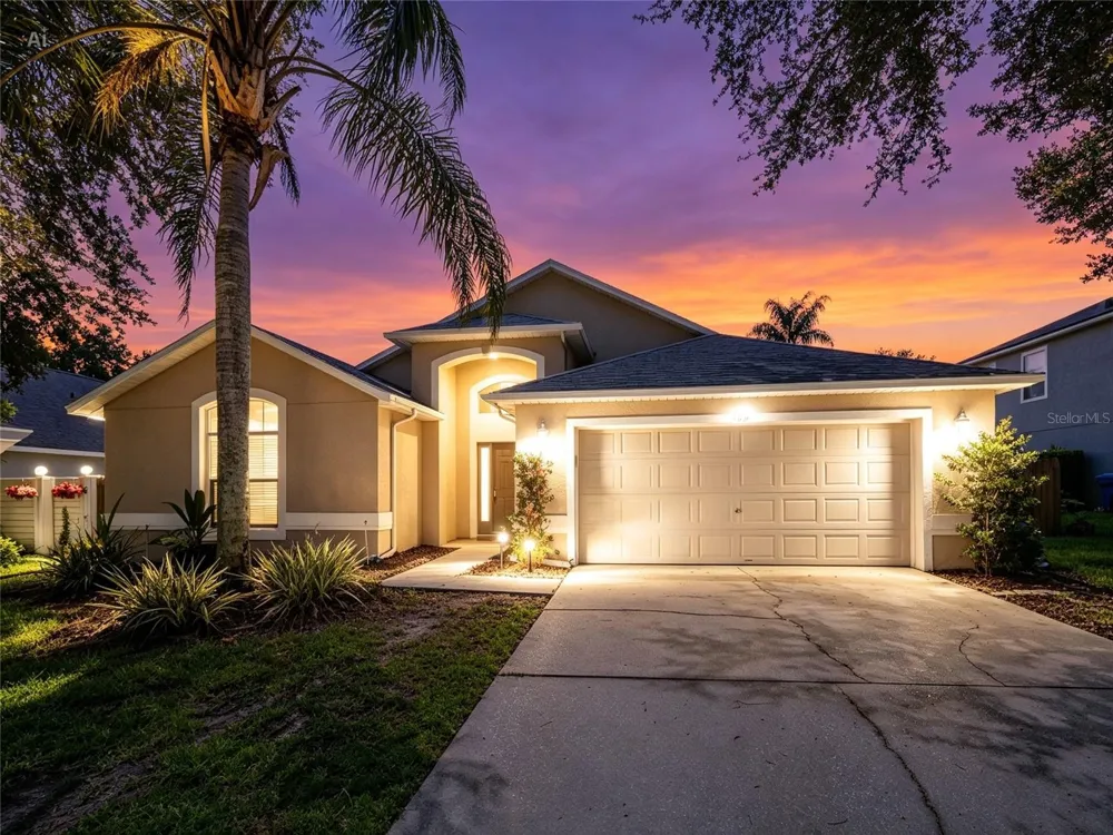 2843 STRAND CIRCLE Oviedo, FL 32765