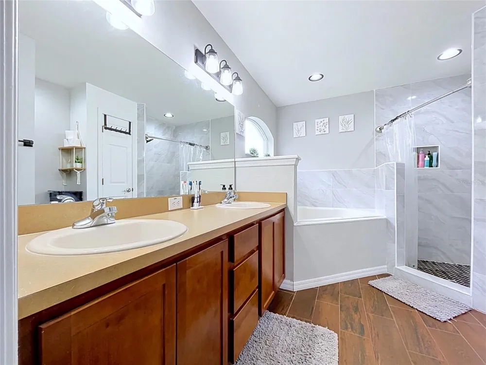 3217 ENCLAVE BOULEVARD Mulberry, FL 33860