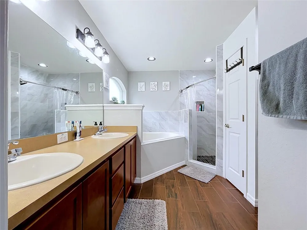 3217 ENCLAVE BOULEVARD Mulberry, FL 33860