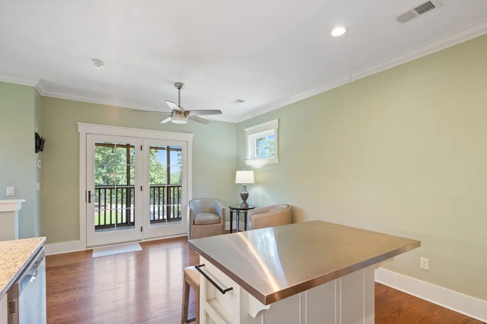 1370 Leatherwood Rd White Bluff, TN 37187