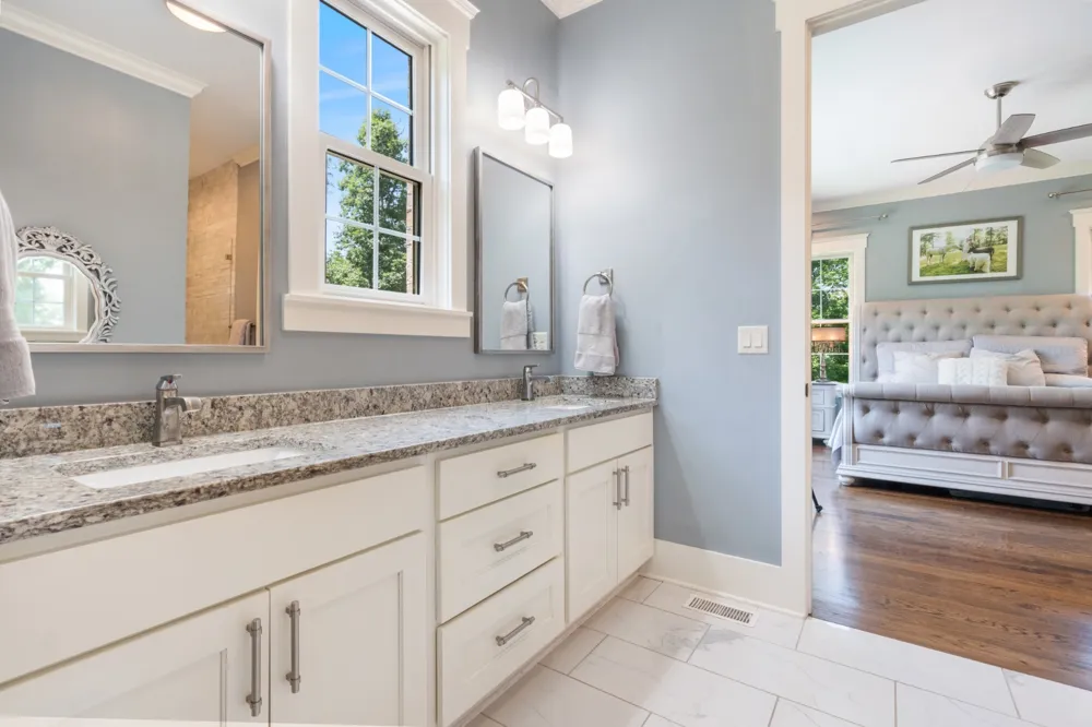 1370 Leatherwood Rd White Bluff, TN 37187