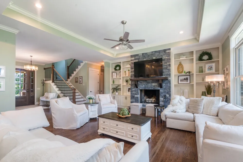 1370 Leatherwood Rd White Bluff, TN 37187