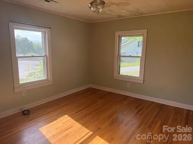 307 Yancey Street Marion, NC 28752