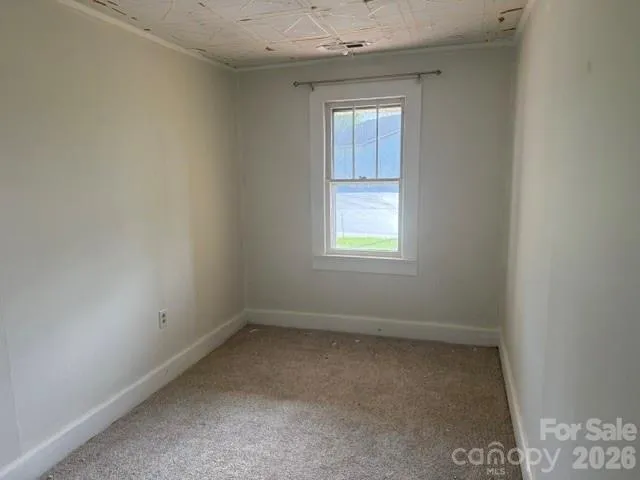 307 Yancey Street Marion, NC 28752