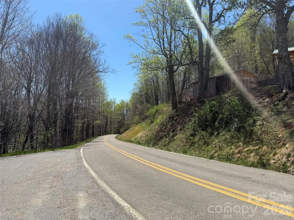 24 Elk Mountain Loop Newland, NC 28657
