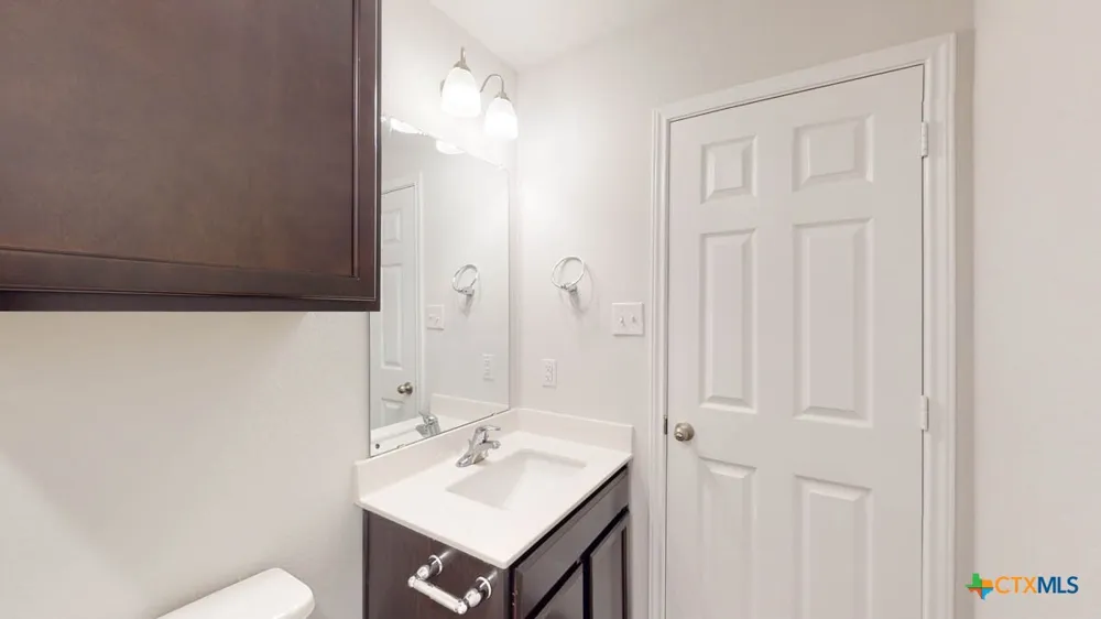 1905 Overland Trail Nolanville, TX 76559