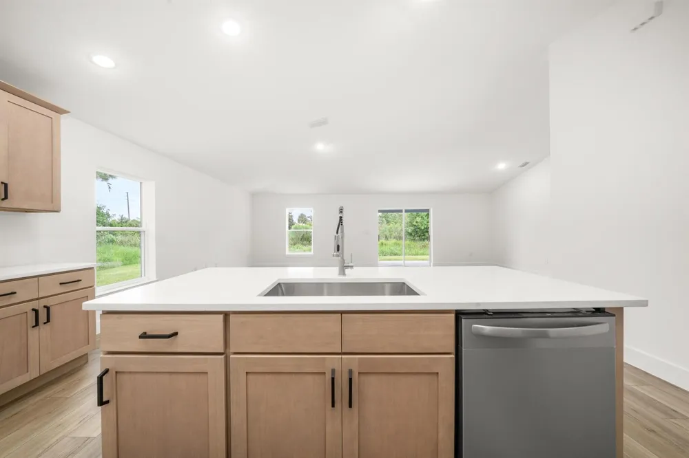 6970 Mexican Hat Drive Sebring, FL 33872