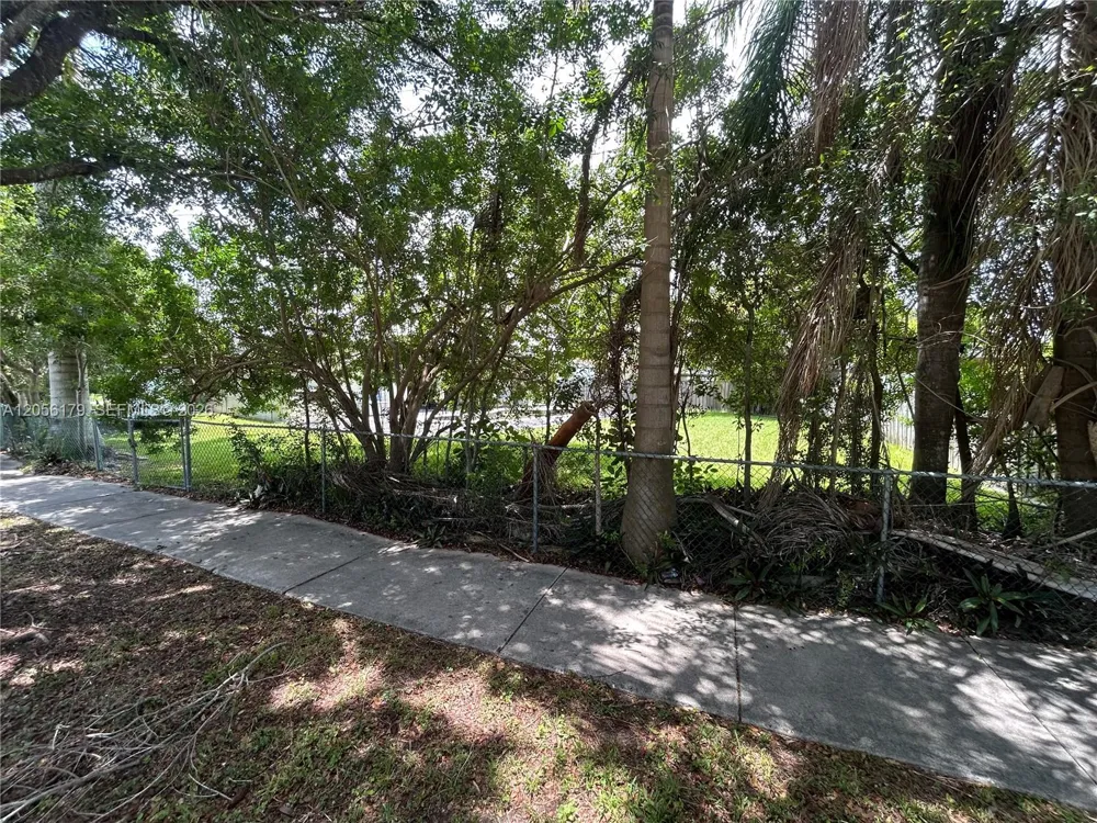 Address Not Shown Cutler Bay, FL 33157