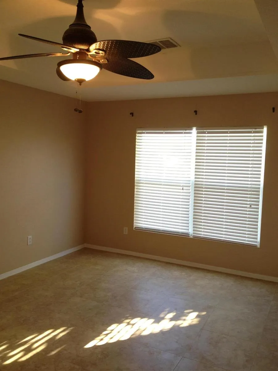 911 Seminole Palms Drive 