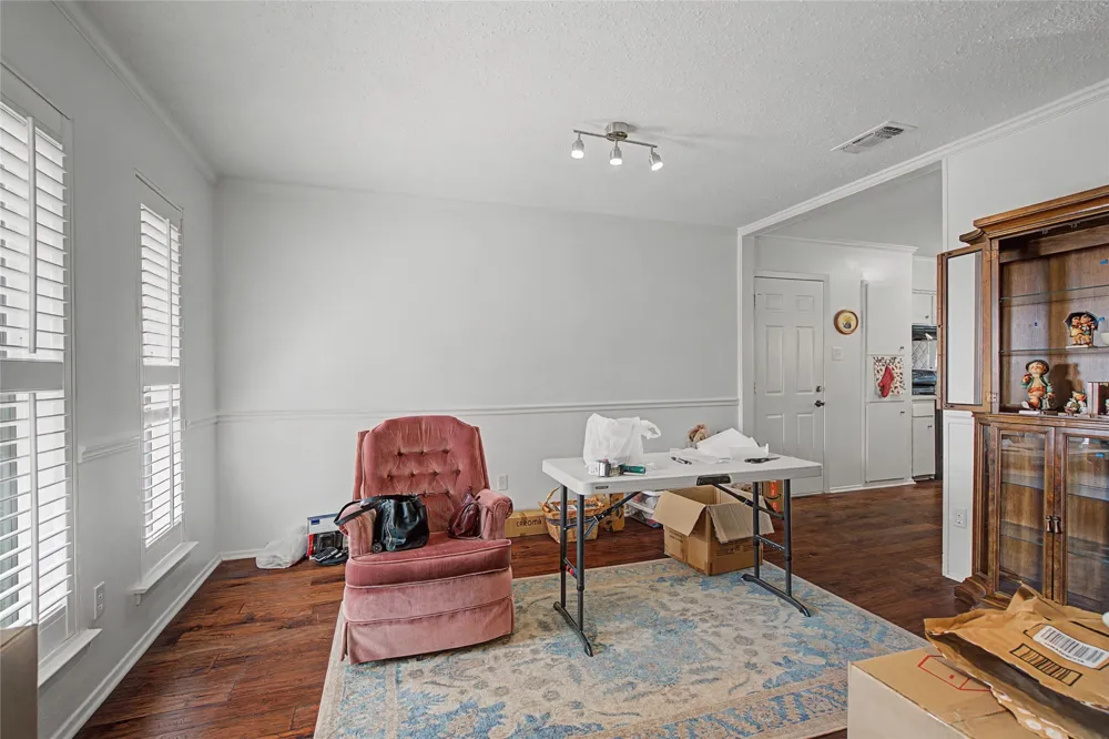 2009 Charleston Drive Bedford, TX 76022