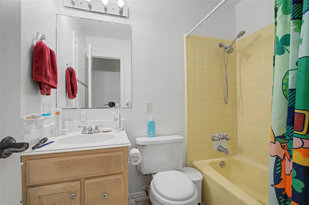 2009 Charleston Drive Bedford, TX 76022