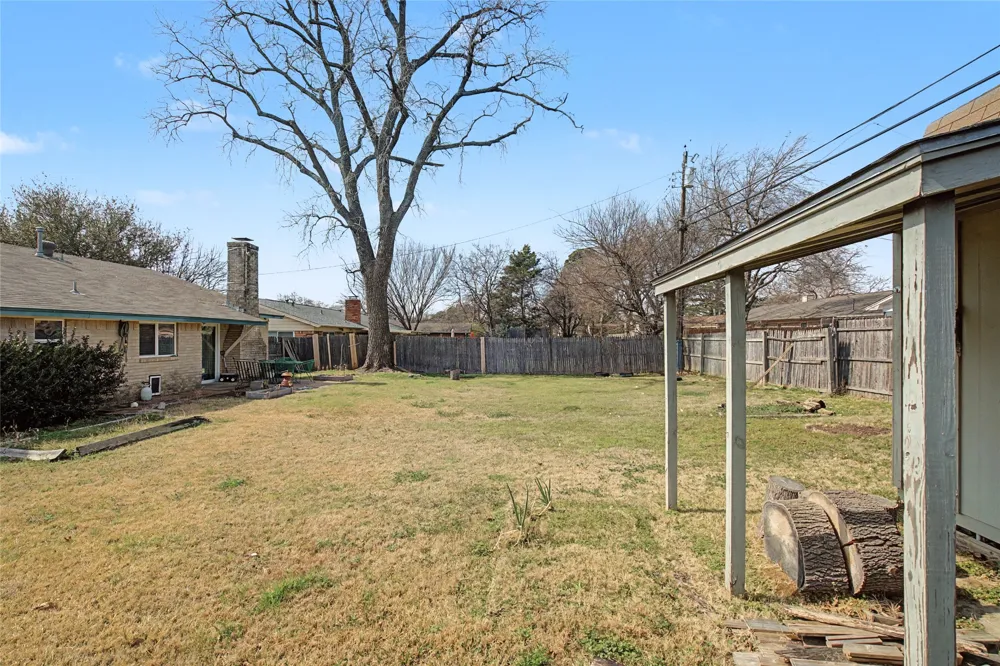 2009 Charleston Drive Bedford, TX 76022