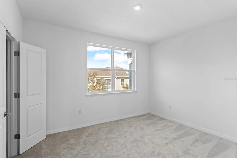 9612 MONTAGUE STREET Westchase, FL 33626