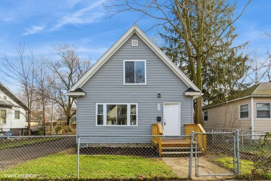 979 Lavette Avenue Benton Harbor City, MI 49022